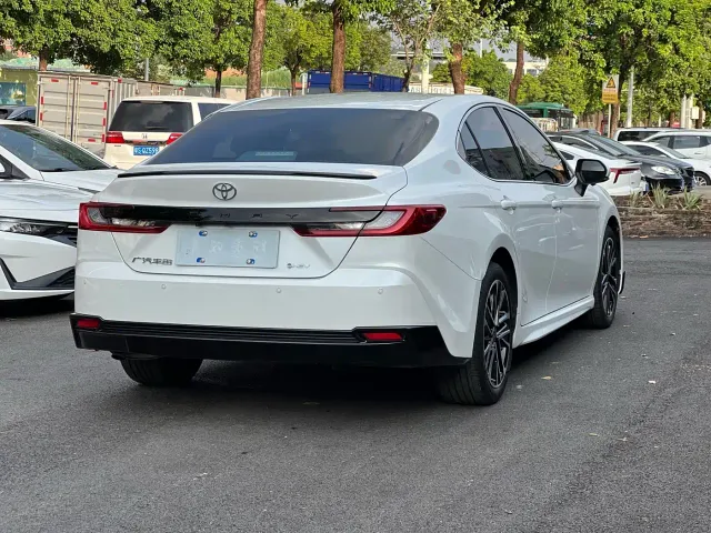 Toyota Camry — Фото автомобиля 9