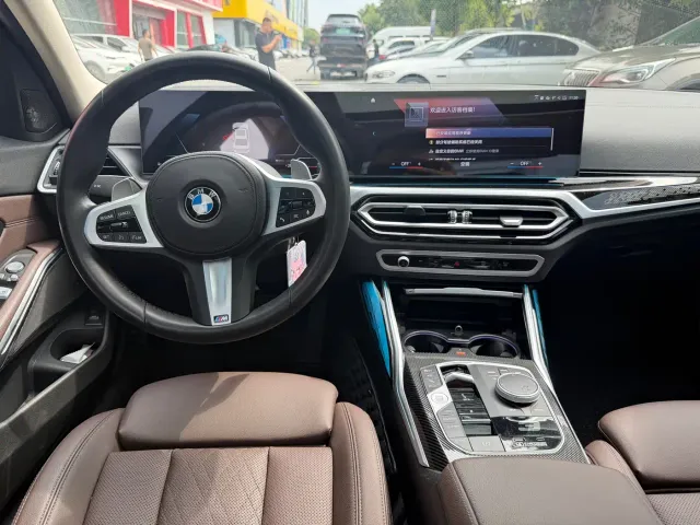 BMW 3 Series — Фото автомобиля 5