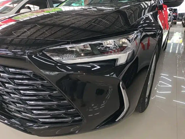 Buick Regal — Фото автомобиля 23