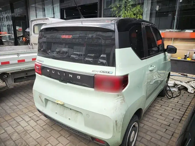 Wuling Hongguang Mini EV — Фото автомобиля 6