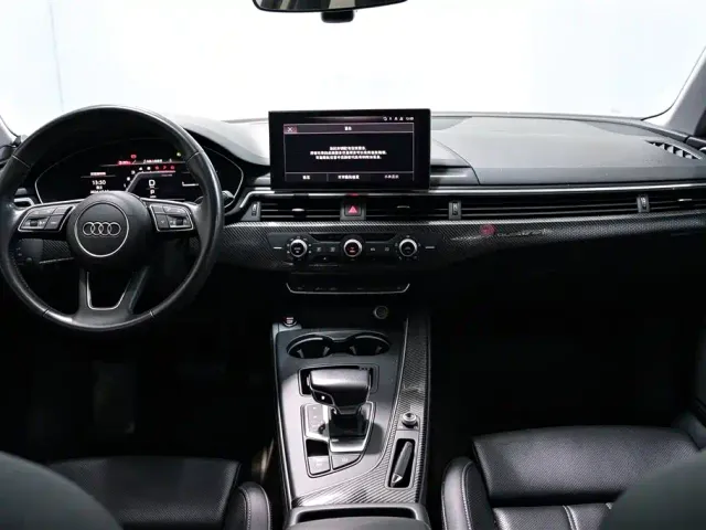 Audi A4L — Фото автомобиля 9