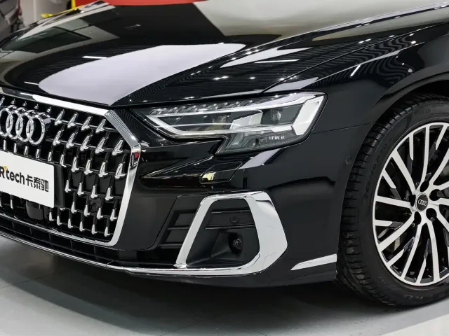 Audi A8 — Фото автомобиля 8