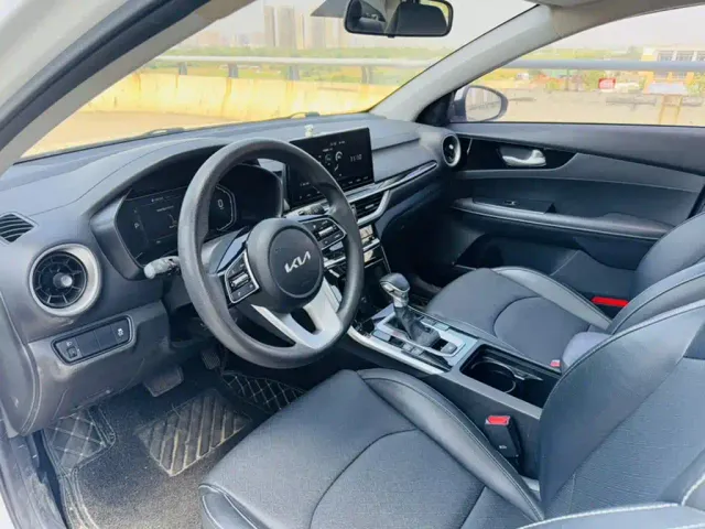 Kia K3 — Фото автомобиля 22
