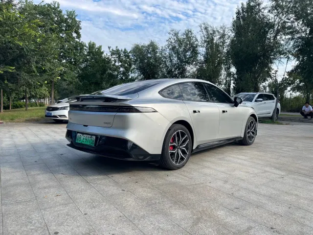 Dongfeng eπ 007 — Фото автомобиля 9