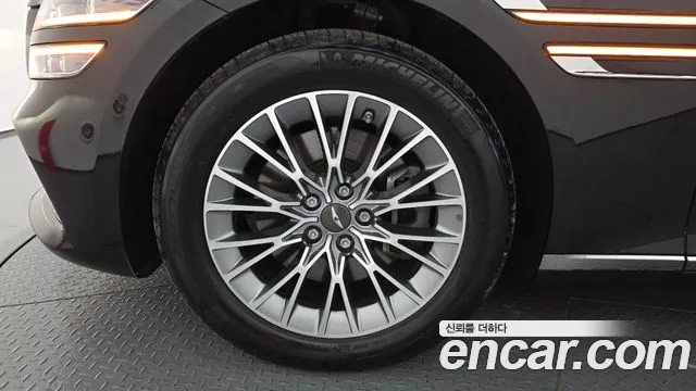 Genesis G80 RG3 — Фото автомобиля 5