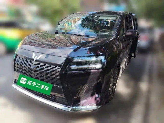 Фотография автомобиля — Wuling Starlight 730