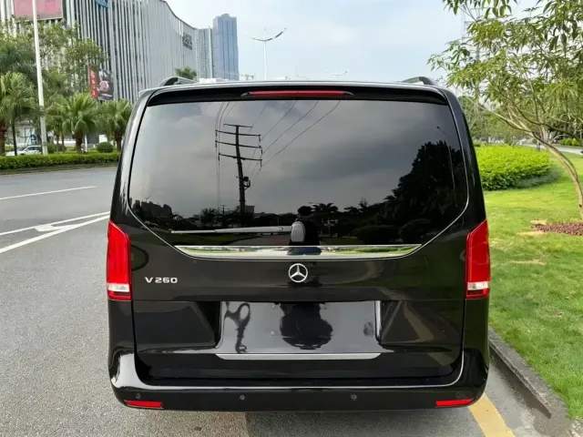Mercedes-Benz V-Class — Фото автомобиля 4
