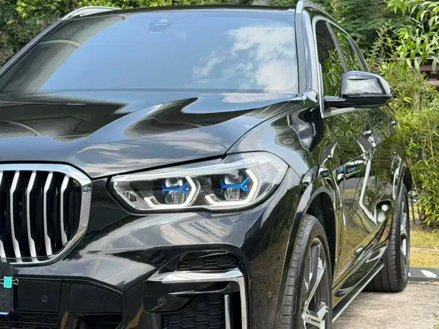 BMW X5 — Фото автомобиля 9