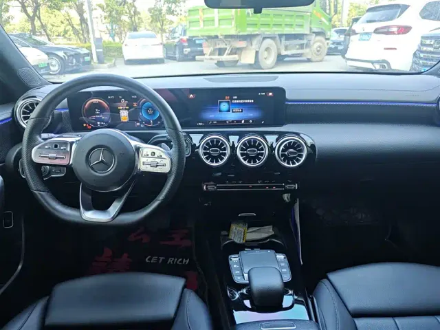 Mercedes-Benz A-Class — Фото автомобиля 6