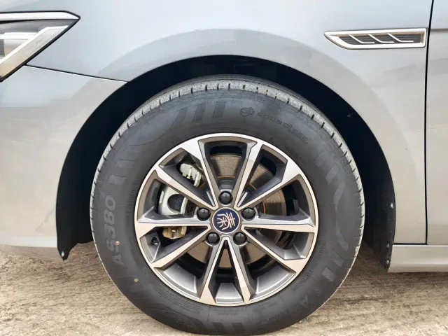 BYD Qin PLUS — Фото автомобиля 14