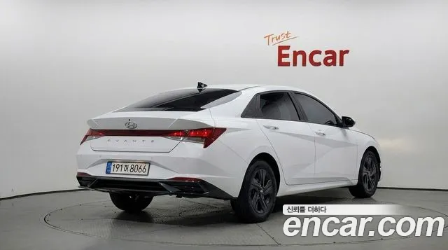 Hyundai AVANTE Avante (CN7) — Фото автомобиля 2