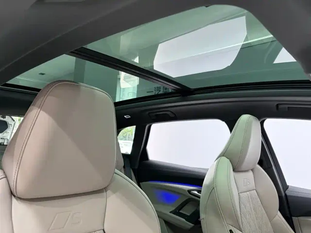 Audi Q5L — Фото автомобиля 16