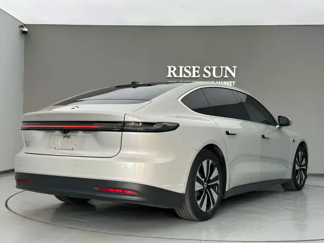 Nio ET7 — Фото автомобиля 5