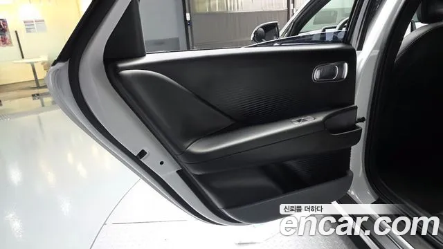 Hyundai Ioniq6 — Фото автомобиля 24