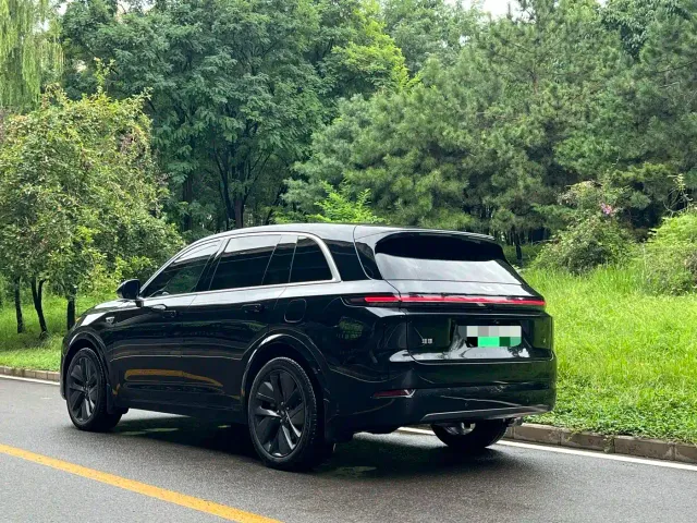 Li Auto L7 — Фото автомобиля 3
