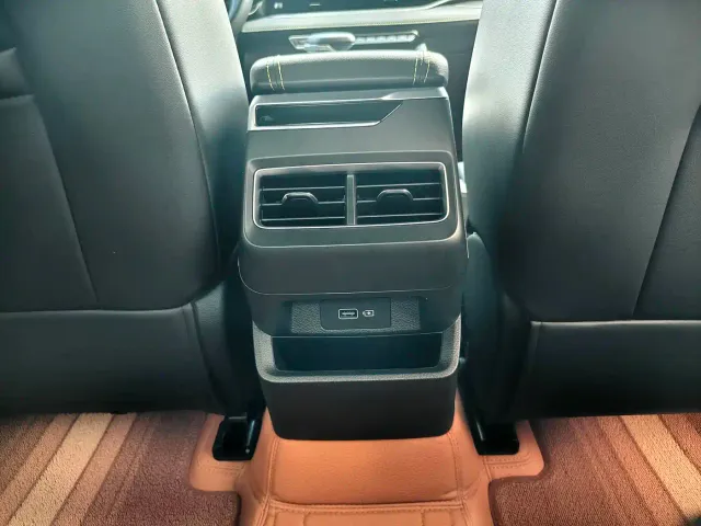 Geely Xingrui — Фото автомобиля 7