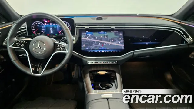 Mercedes-Benz E-Class — Фото автомобиля 7