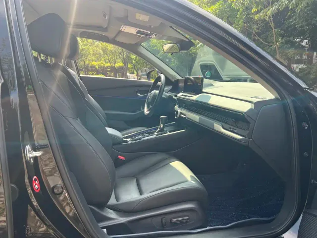 Honda Accord — Фото автомобиля 8