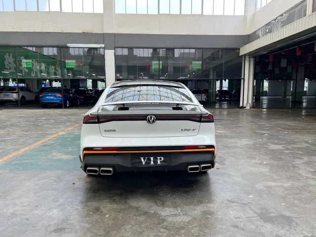 Changan UNI-V — Фото автомобиля 10