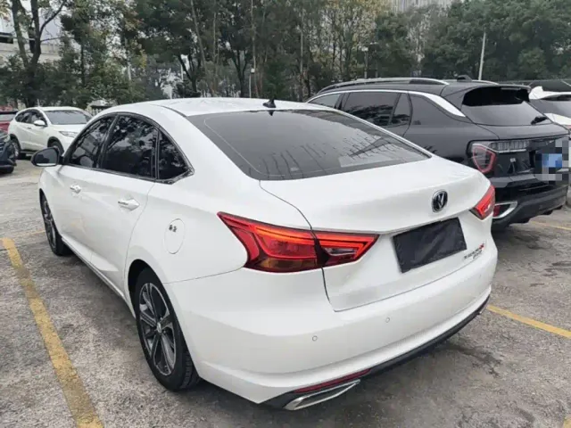 Changan Ruicheng CC — Фото автомобиля 4