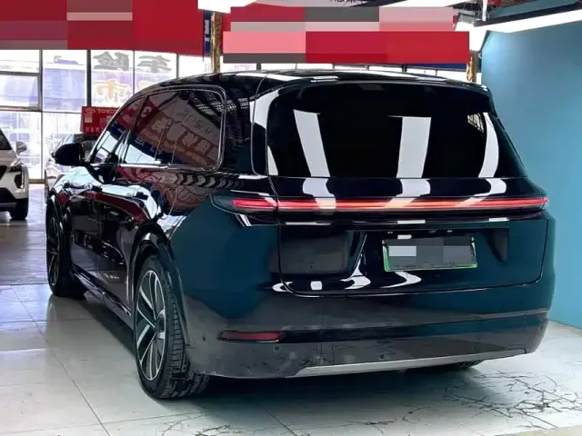 Li Auto L9 — Фото автомобиля 7