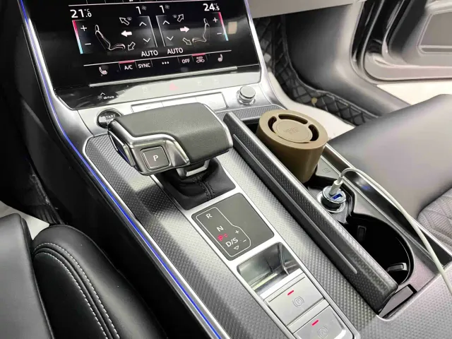 Audi A6L — Фото автомобиля 13