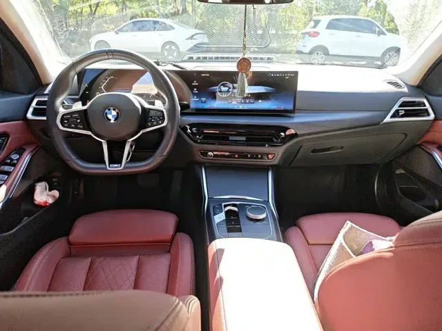 BMW 3 Series — Фото автомобиля 10