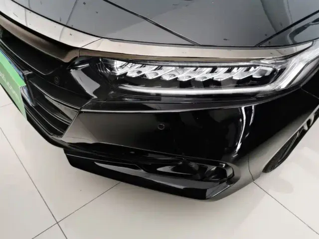 Honda Accord — Фото автомобиля 17
