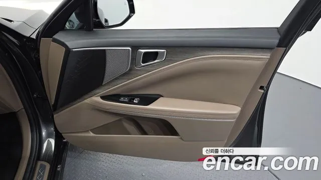 Kia K8 Hybrid — Фото автомобиля 13