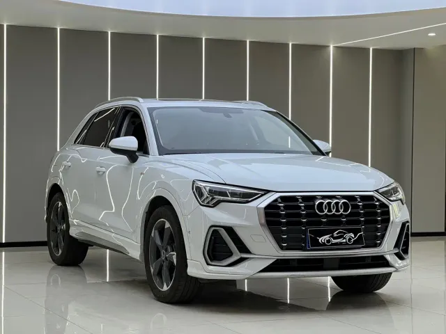 Audi Q3 — Фото автомобиля 3