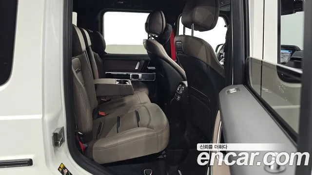 Mercedes-Benz G-Class — Фото автомобиля 10