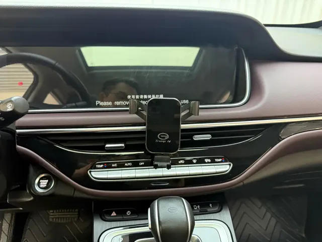 GAC Trumpchi M6 — Фото автомобиля 9