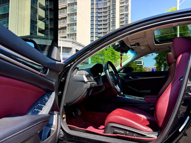 Honda Accord — Фото автомобиля 6