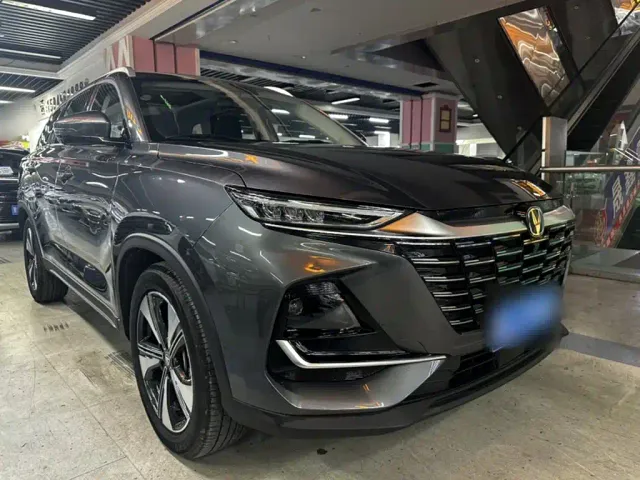 Changan CS75 — Фото автомобиля 5