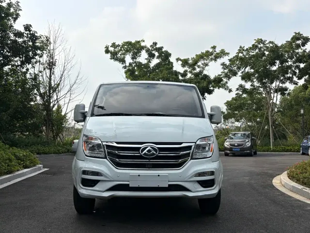 Maxus Xintu V80 — Фото автомобиля 2