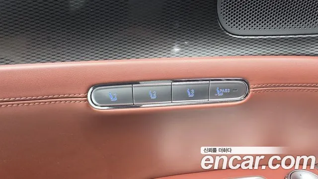 Genesis G90 Бензин 3.5 турбо AWD — Фото автомобиля 27
