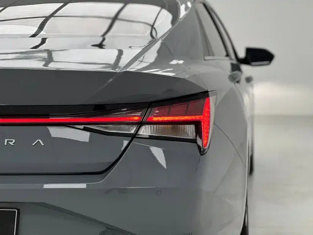 Hyundai Elantra — Фото автомобиля 19