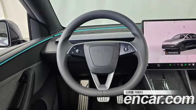 Tesla Model Y — Фото автомобиля 18