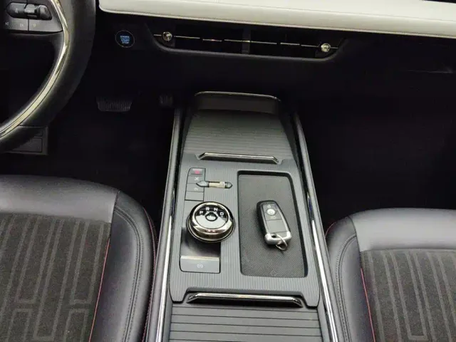 Ford Mondeo — Фото автомобиля 16