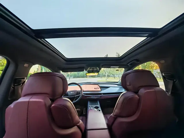 Cadillac XT5 — Фото автомобиля 19