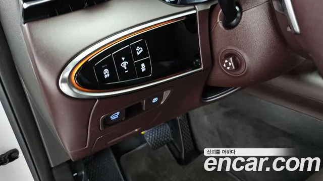 Genesis GV70 2.5T Бензин AWD — Фото автомобиля 18