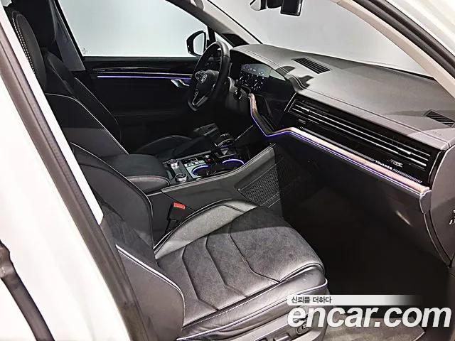 Volkswagen Touareg — Фото автомобиля 5