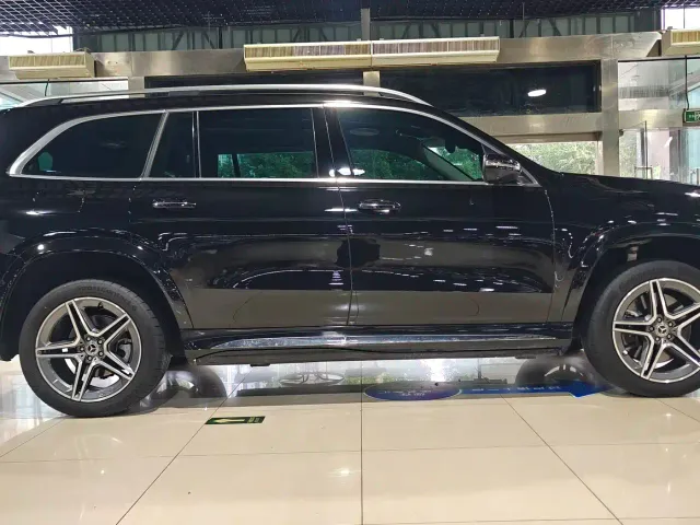 Mercedes-Benz GLS-Class — Фото автомобиля 16