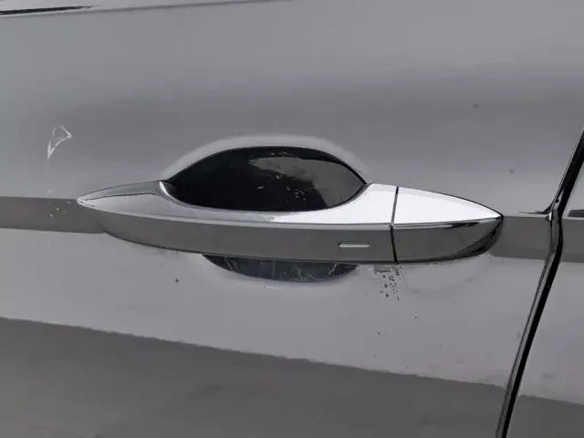Volkswagen Magotan GTE Plug-in Hybrid 2022 GTE Luxury — Фото автомобиля 18