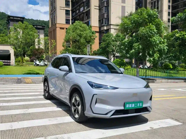 Geely Galaxy E5 — Фото автомобиля 3