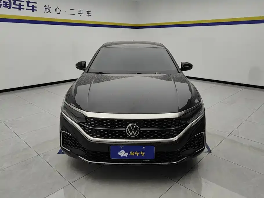 Volkswagen Passat 2024 380TSI Starlight Dragon Soaring Edition — Фото автомобиля 2