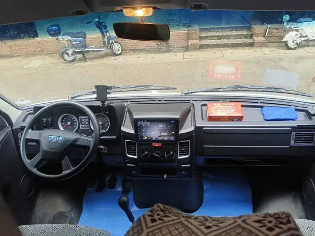 Iveco Daily — Фото автомобиля 12