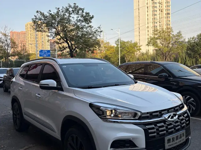 Chery Tiggo 8 — Фото автомобиля 3