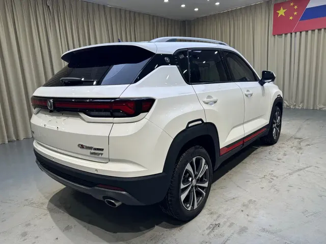 Changan CS35 Plus — Фото автомобиля 4
