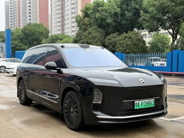 Nio ES8 — Фото автомобиля 3